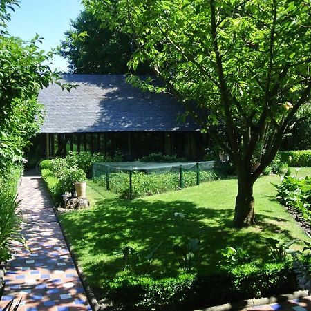 Comme Une Parenthese Au Coeur Des Hortillonnages Amiens Exterior photo
