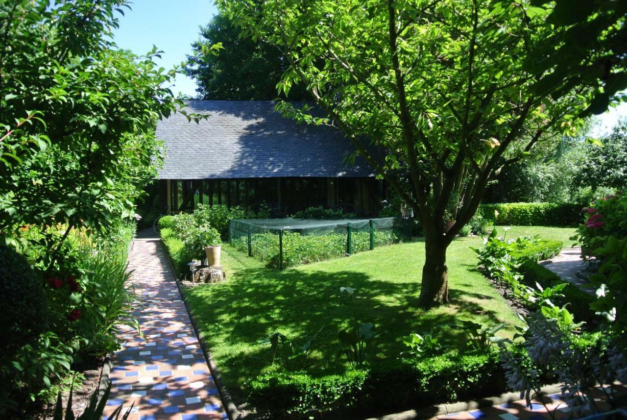 Comme Une Parenthese Au Coeur Des Hortillonnages Amiens Exterior photo