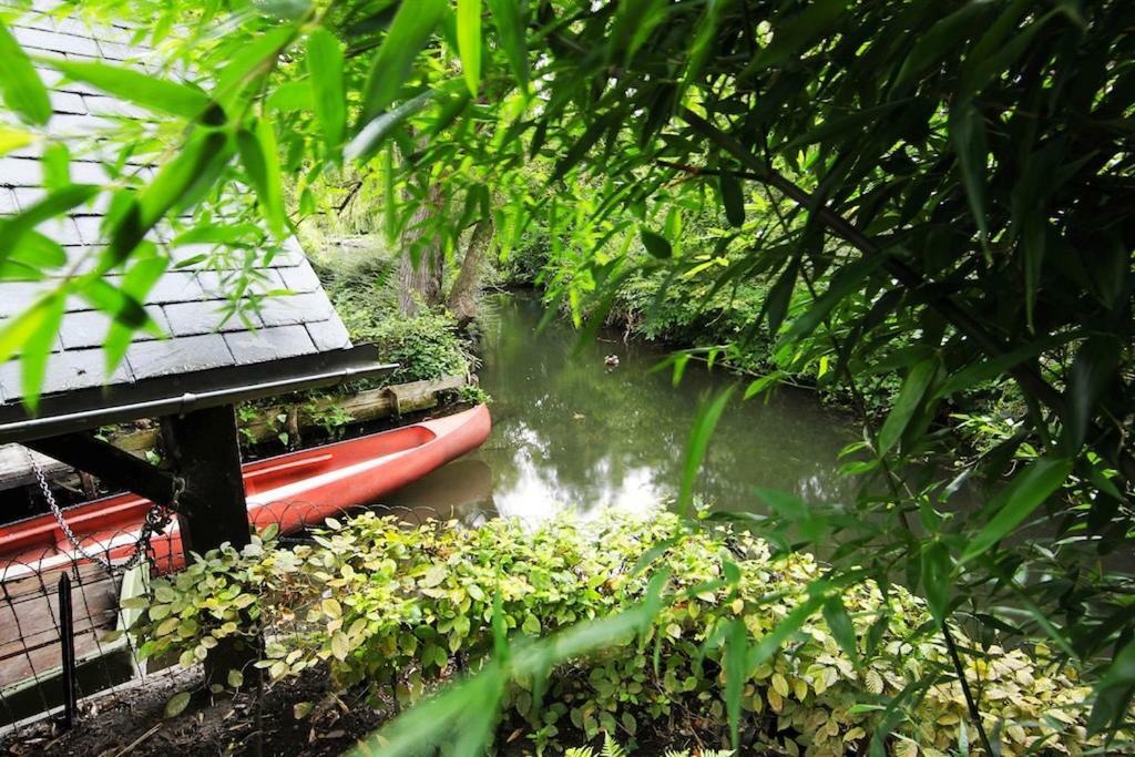 Comme Une Parenthese Au Coeur Des Hortillonnages Amiens Exterior photo