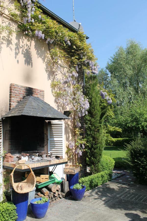 Comme Une Parenthese Au Coeur Des Hortillonnages Amiens Exterior photo
