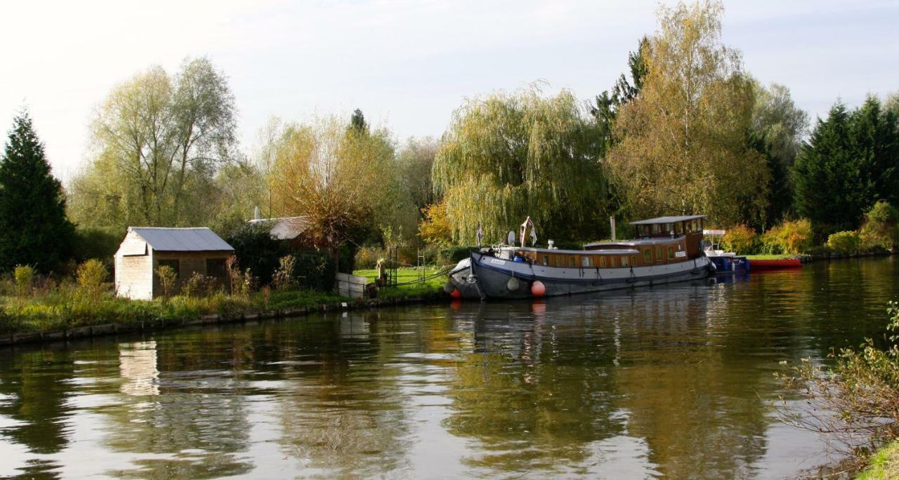 Comme Une Parenthese Au Coeur Des Hortillonnages Amiens Exterior photo